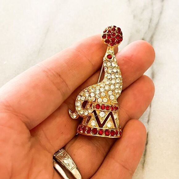 Signed Napier Circus Seal Brooch Vintage Gold Rhinestone Crystal Red RARE - Picture 2 of 6